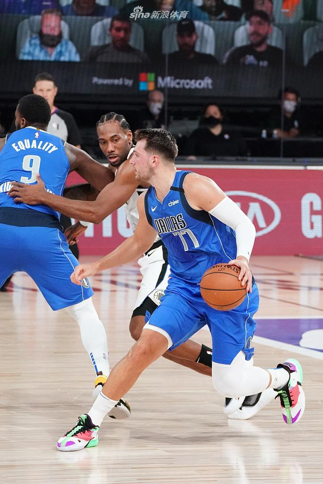 过外线投射 过外线投射